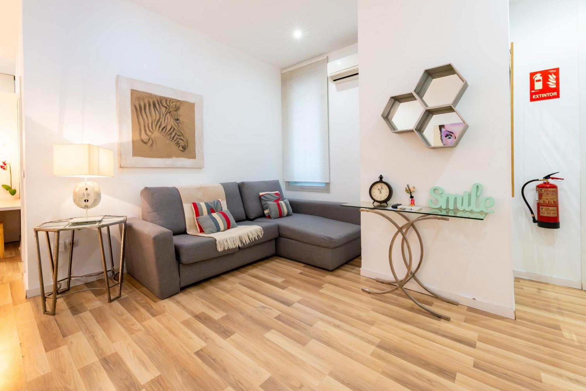 For You Rentals New Design Apartment Temporal Puerta Del Sol Pre10A Madrid Luaran gambar