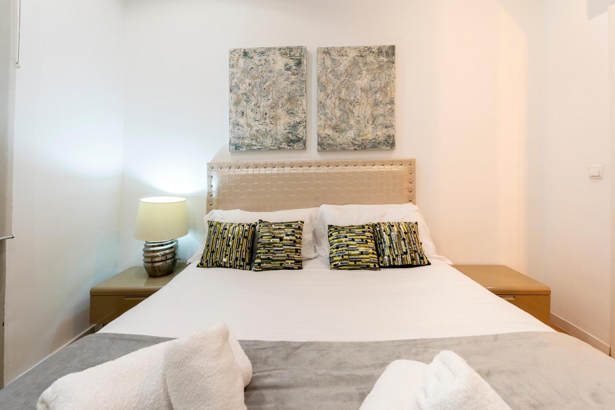 For You Rentals New Design Apartment Temporal Puerta Del Sol Pre10A Madrid Luaran gambar
