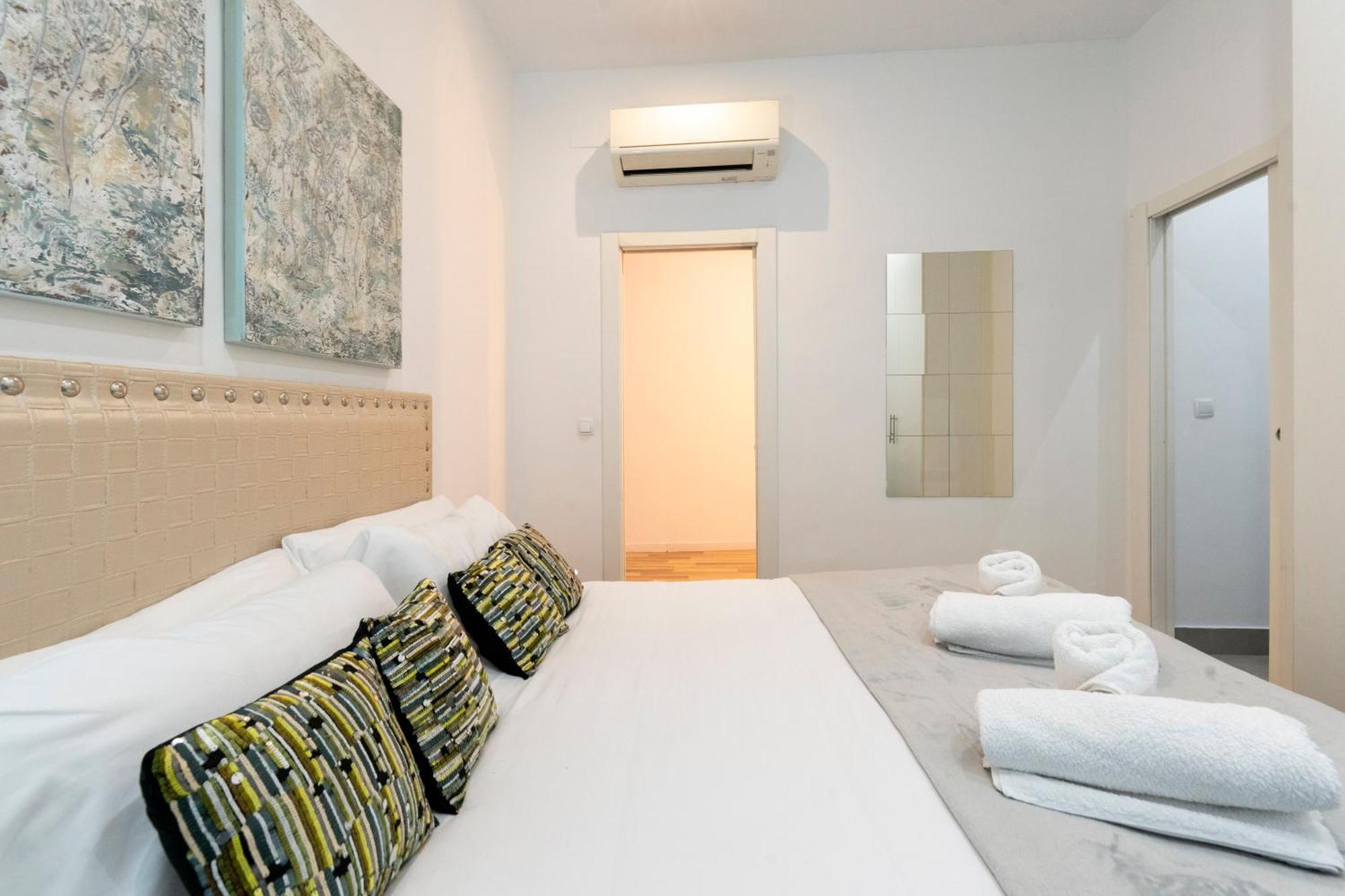 For You Rentals New Design Apartment Temporal Puerta Del Sol Pre10A Madrid Luaran gambar