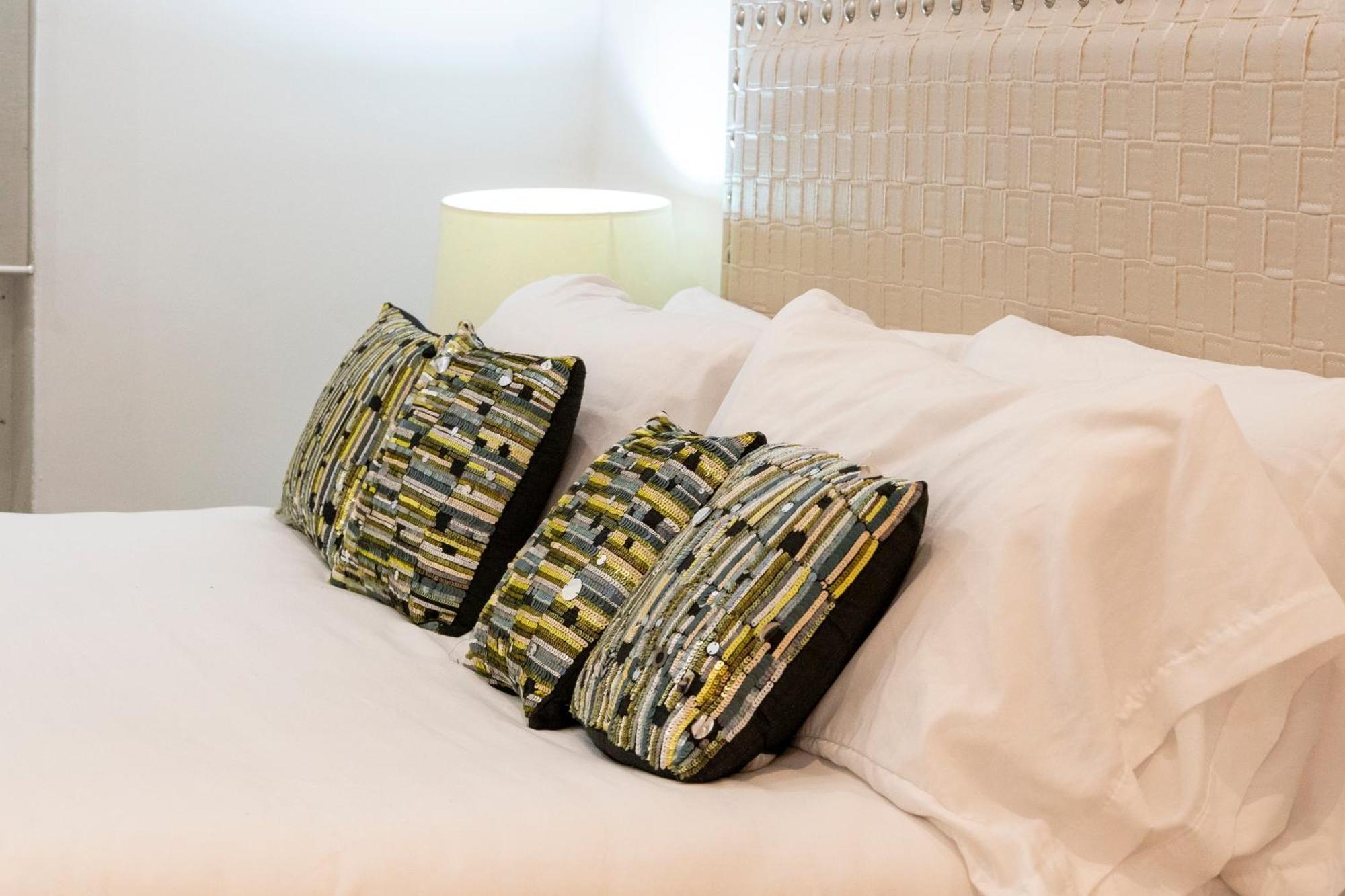 For You Rentals New Design Apartment Temporal Puerta Del Sol Pre10A Madrid Luaran gambar